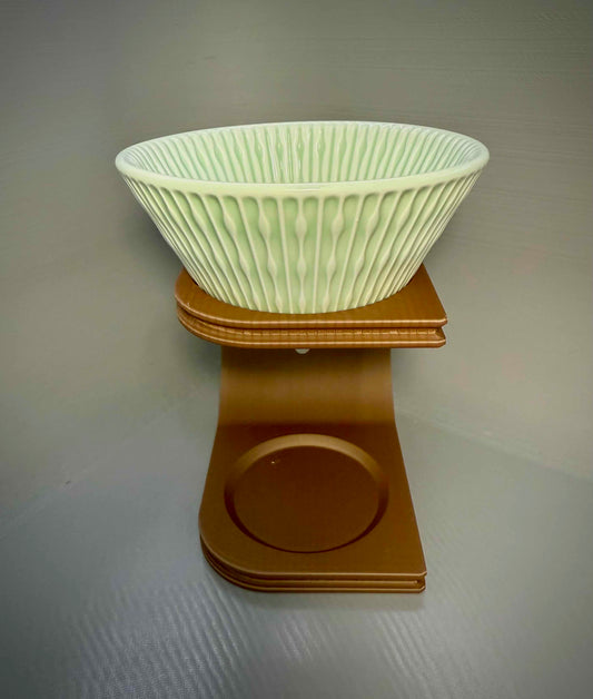 Suporte para coador de café marrom